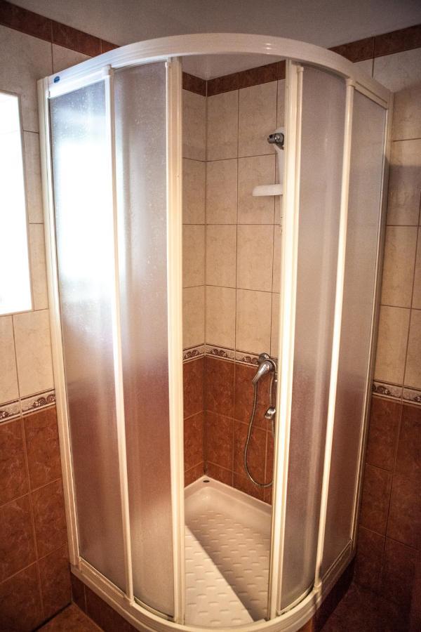 Apartments Alma Новалья Экстерьер фото