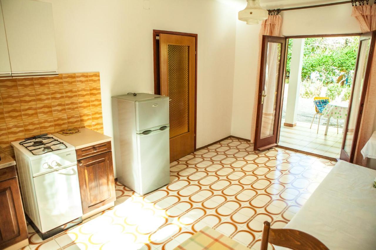 Apartments Alma Новалья Экстерьер фото